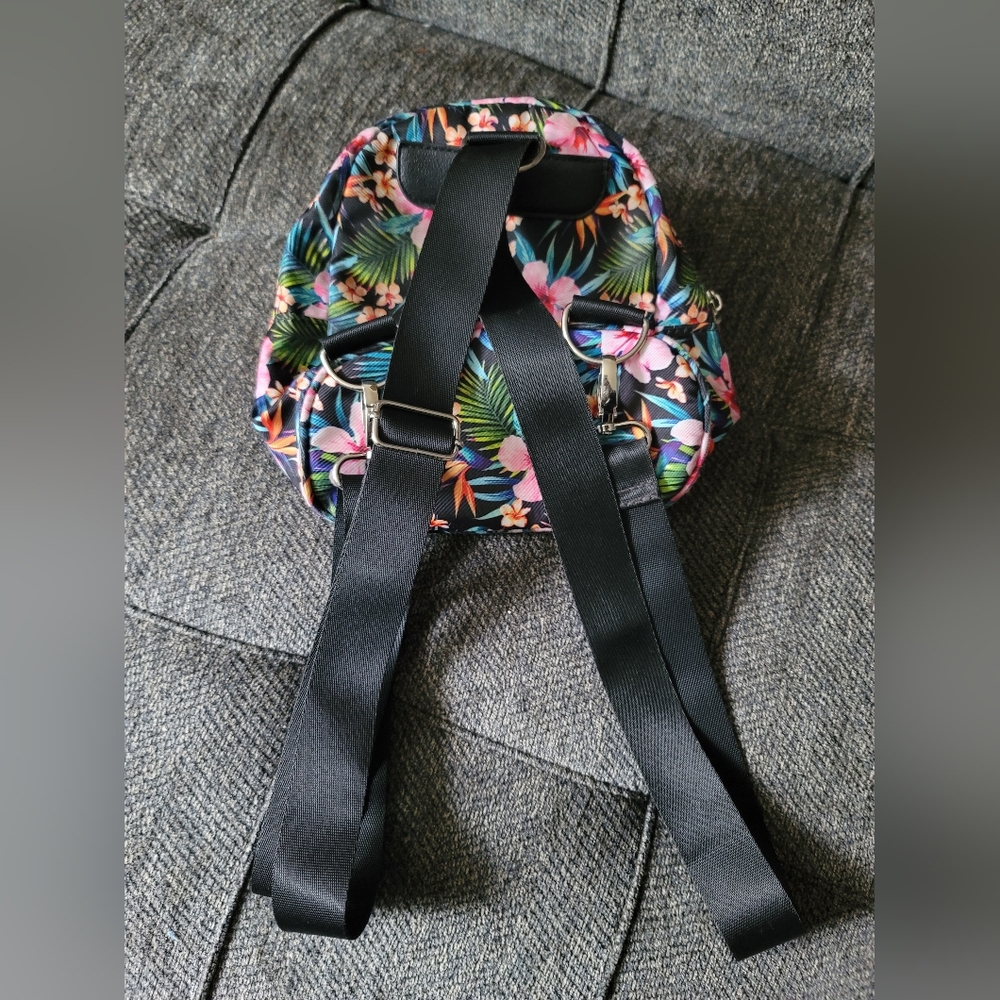 SOLD - Picture 5 of 7